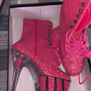 NEVER WORN pleaser heels